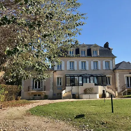 Centre De Cpcv Normandie A 50 Metres De La De Pensión Houlgate