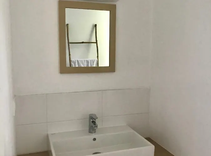 Centre De Cpcv Normandie A 50 Metres De La De Гостевой дом 3*