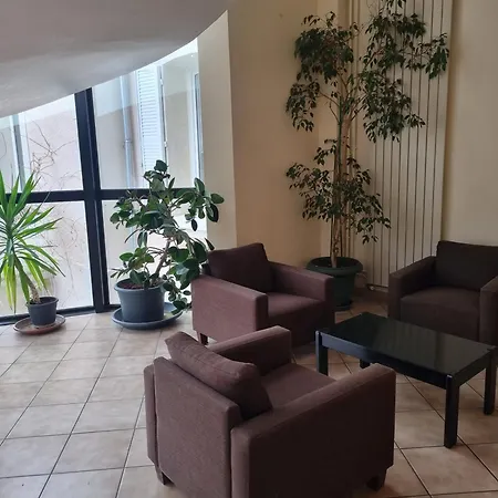 Centre De Cpcv Normandie à 50 Metres De La De Casa de hóspedes