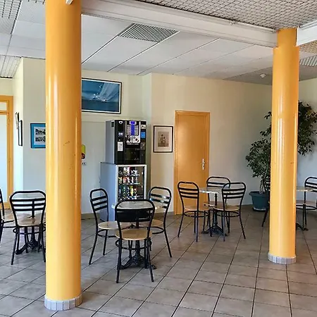 Centre De Cpcv Normandie à 50 Metres De La De Casa de hóspedes