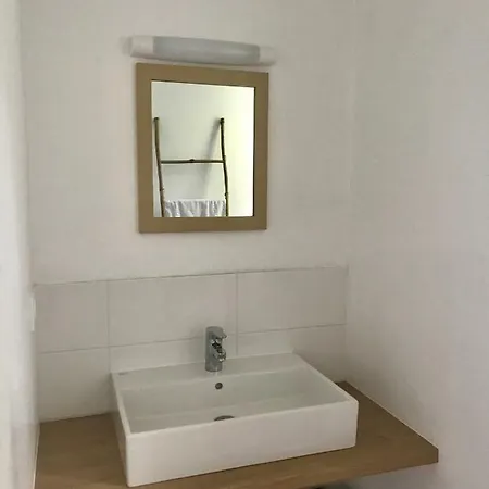 Centre De Cpcv Normandie à 50 Metres De La De Affittacamere 3*